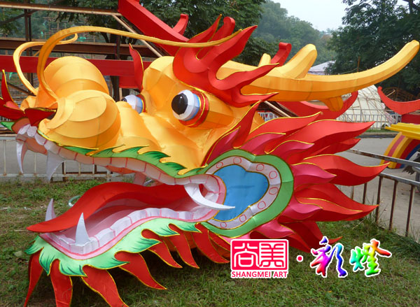 龙头彩灯