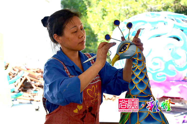 自贡灯会走出国门到名扬天下的关键五年